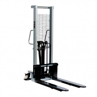 Empilhadeira e Paleteira...